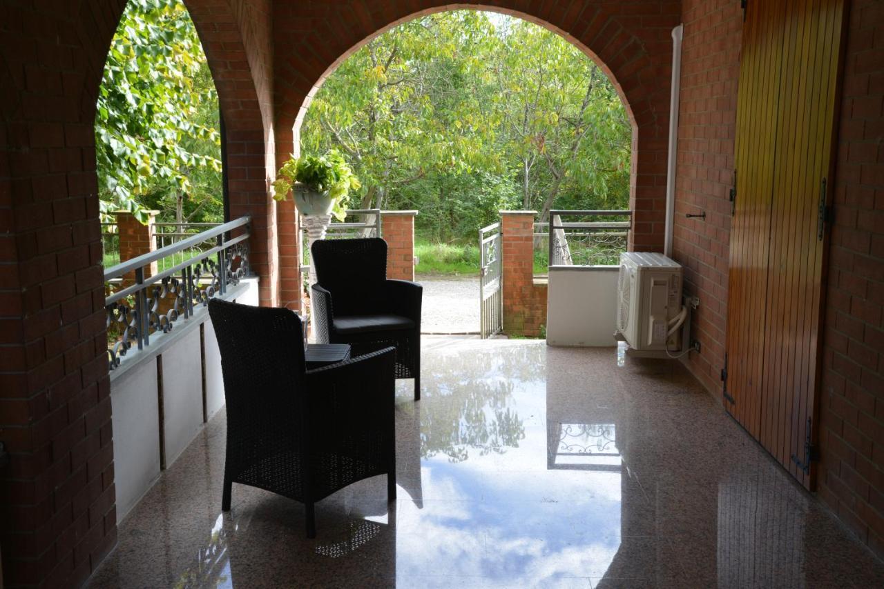 Villa Ferrari Oriella Solignano Nuovo Exteriör bild
